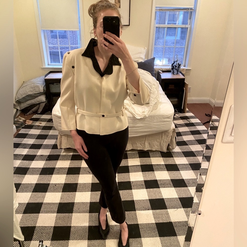 Vintage Courrèges Military Style Jacket with Detachable Sleeves - Picture 2 of 10